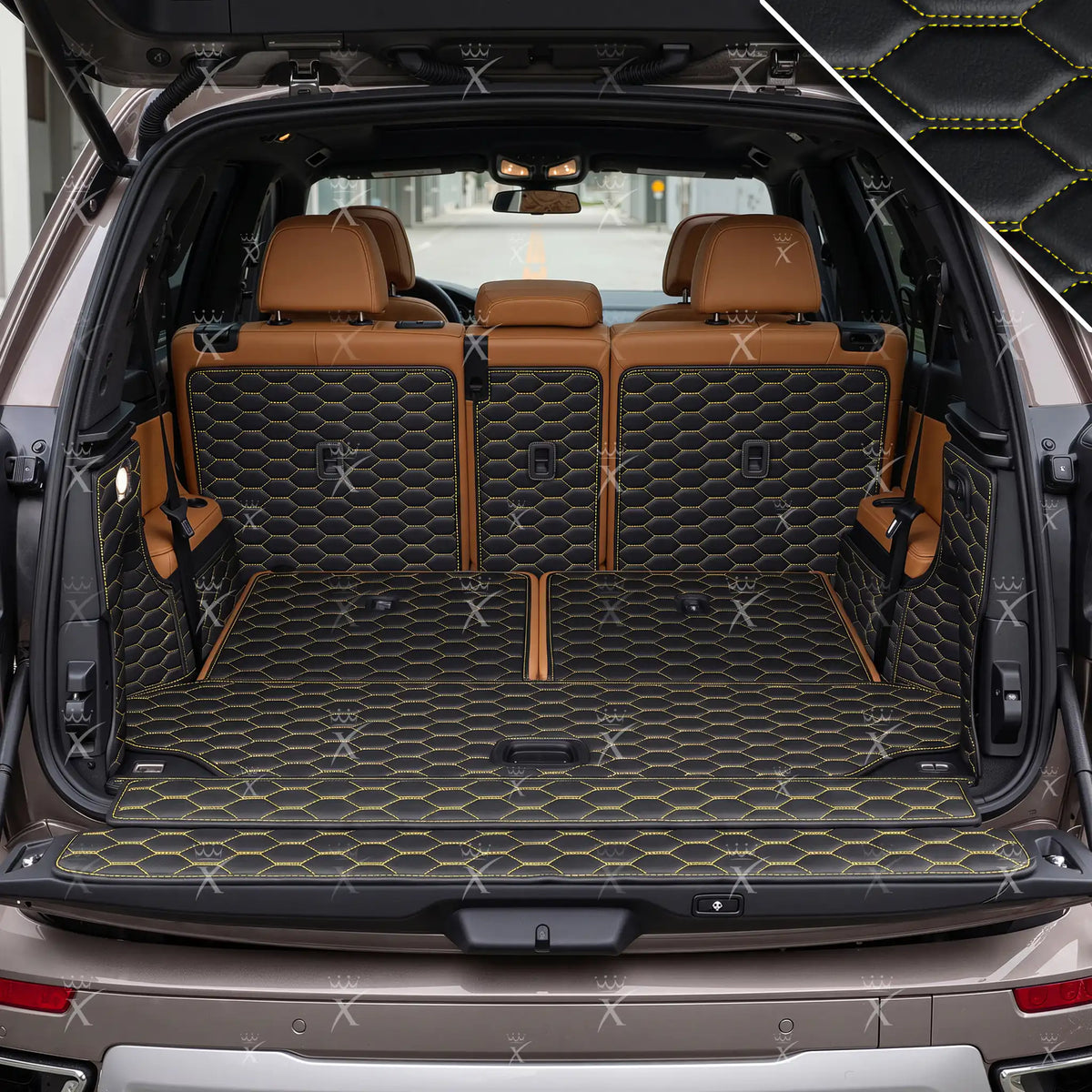Tapis de Coffre 3D Intégral sur Mesure Premium Luxus – Motif Nid d’Abeille Noir avec Surpiqûres Jaunes