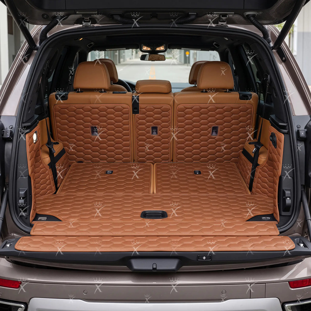Tapis de Coffre 3D Intégral sur Mesure Premium Luxus – Motif Nid d’Abeille Marron Caramel