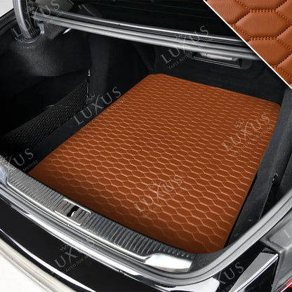 Tapis de Coffre sur Mesure Premium Luxus – Motif Nid d’Abeille Marron Caramel