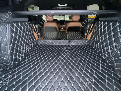 Tapis de Coffre 3D Intégral sur Mesure Premium Luxus – Motif Losange Noir avec Surpiqûres Vertes