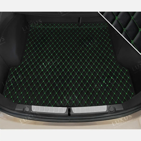 Tapis de Coffre sur Mesure Premium Luxus – Motif Losange Noir avec Surpiqûres Vertes